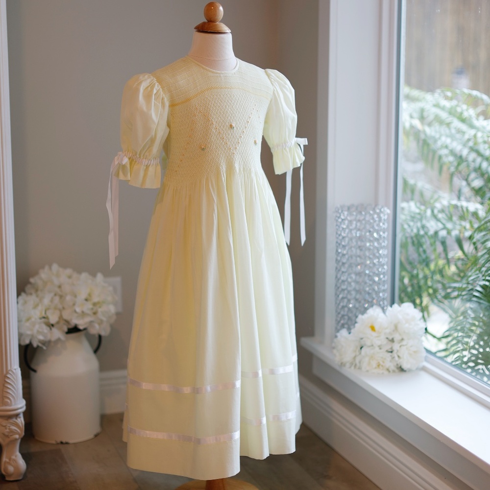 Strasburg Yellow Smocked Heirloom Dress Satin Trim Cotton Size 5/6 RARE FIND